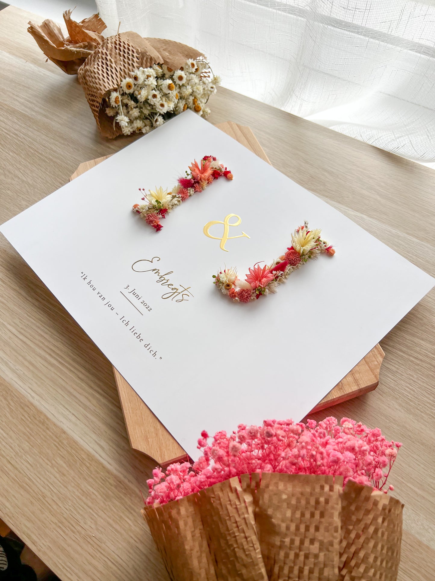 Elegant Two-Letter Initial Floral Frame – Personalized Wedding & Anniversary Keepsake with Preserved Flowers & Gold Foil 30x40
